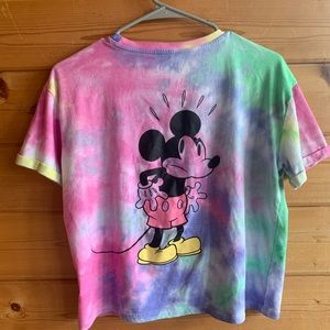 DISNEY CROP TEE SIZE M